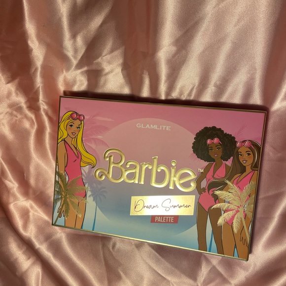 🩷NWT BARBIE EYESHADOW PALLET 🩷 - Picture 4 of 8